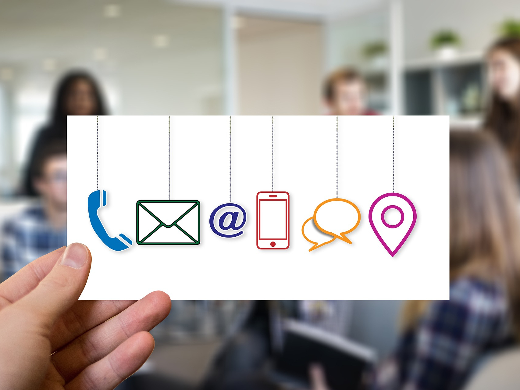 Bild mit Kontakticons Telefon, E-Mail, Brief